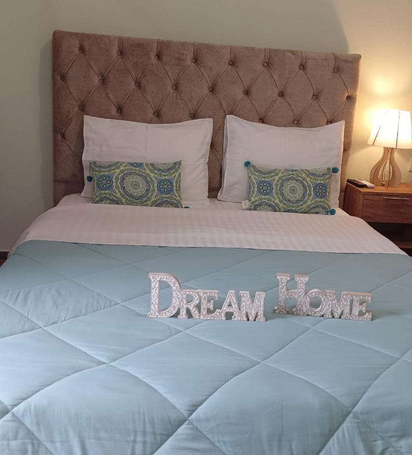 Dream Home لاريسا المظهر الخارجي الصورة